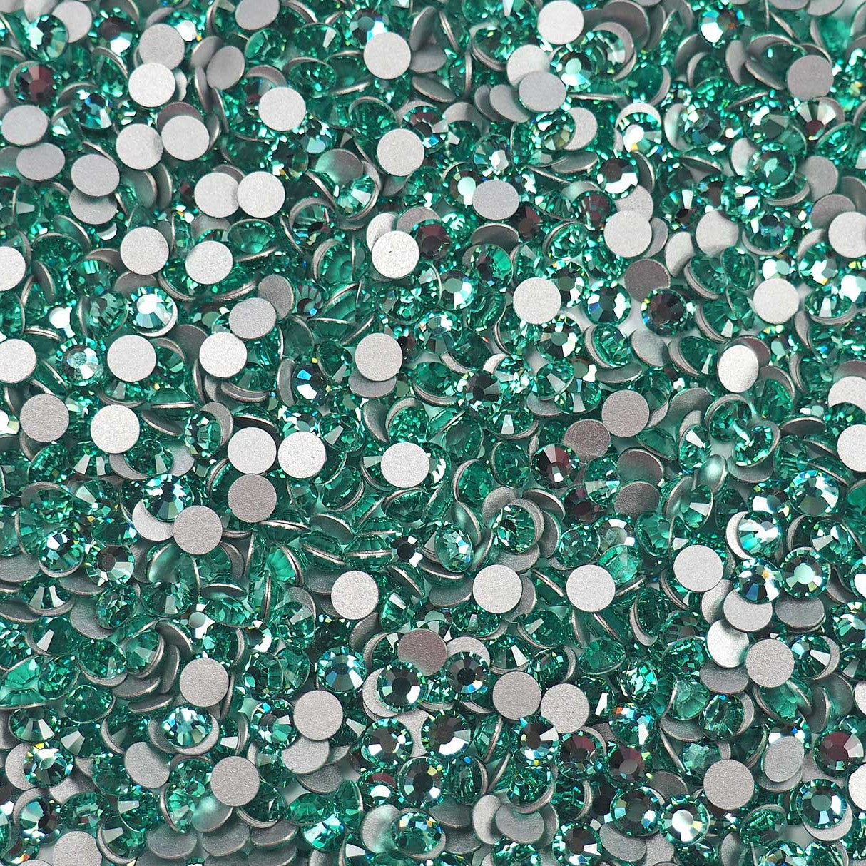 Preciosa Caribbean Sea flat back rhinestone crystal non hotfix